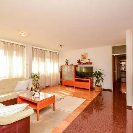 Snjezana Apartment