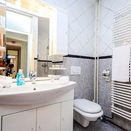 Apartment Snjezana
